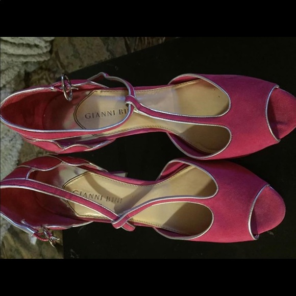 Gianni Bini heels - Picture 1 of 3